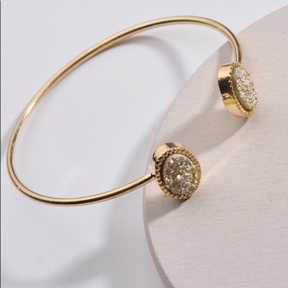Gold Druzy Cuff Bracelet NWOT - Picture 1 of 2